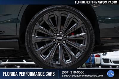 2025 Cadillac Escalade-V   - Photo 12 - Riviera Beach, FL 33407