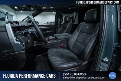 2025 Cadillac Escalade-V   - Photo 19 - Riviera Beach, FL 33407