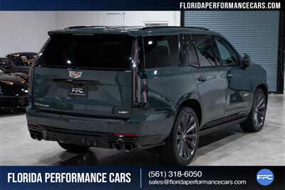 2025 Cadillac Escalade-V   - Photo 6 - Riviera Beach, FL 33407