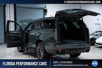2025 Cadillac Escalade-V   - Photo 45 - Riviera Beach, FL 33407