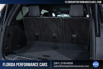 2025 Cadillac Escalade-V   - Photo 52 - Riviera Beach, FL 33407