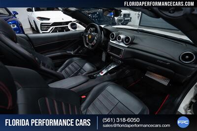 2016 Ferrari California T   - Photo 32 - Riviera Beach, FL 33407