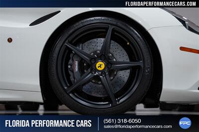 2016 Ferrari California T   - Photo 16 - Riviera Beach, FL 33407