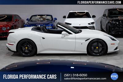 2016 Ferrari California T   - Photo 8 - Riviera Beach, FL 33407