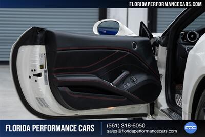 2016 Ferrari California T   - Photo 28 - Riviera Beach, FL 33407