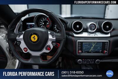 2016 Ferrari California T   - Photo 25 - Riviera Beach, FL 33407