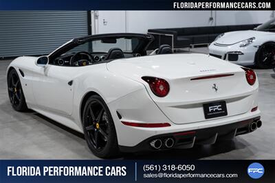 2016 Ferrari California T   - Photo 4 - Riviera Beach, FL 33407