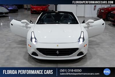 2016 Ferrari California T   - Photo 38 - Riviera Beach, FL 33407