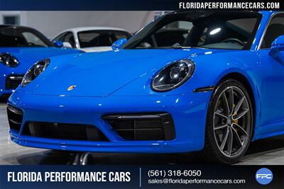 2022 Porsche 911 Carrera 4   - Photo 11 - Riviera Beach, FL 33407