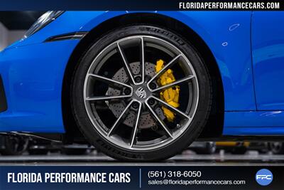 2022 Porsche 911 Carrera 4   - Photo 47 - Riviera Beach, FL 33407