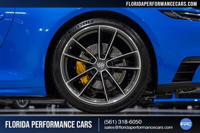 2022 Porsche 911 Carrera 4   - Photo 48 - Riviera Beach, FL 33407