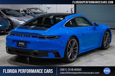 2022 Porsche 911 Carrera 4   - Photo 6 - Riviera Beach, FL 33407