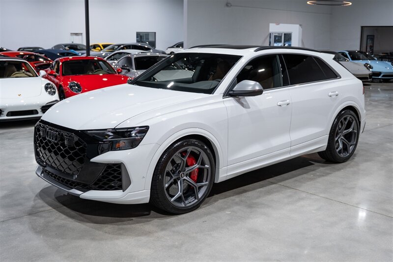 2025 Audi RS Q8 performance 4.0T quattro  