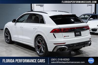 2025 Audi RS Q8 performance 4.0T quattro   - Photo 4 - Riviera Beach, FL 33407