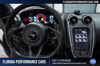 2020 McLaren 570S Spider   - Photo 22 - Riviera Beach, FL 33407