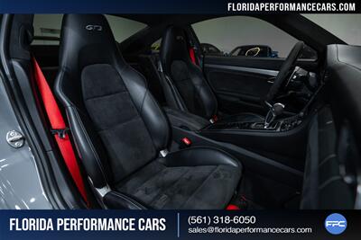 2018 Porsche 911 GT3   - Photo 30 - Riviera Beach, FL 33407