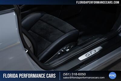 2018 Porsche 911 GT3   - Photo 31 - Riviera Beach, FL 33407