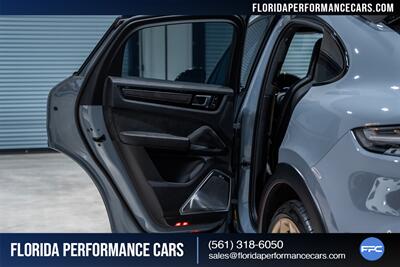 2022 Porsche Cayenne Turbo GT - Photo 28 - Riviera Beach, FL 33407
