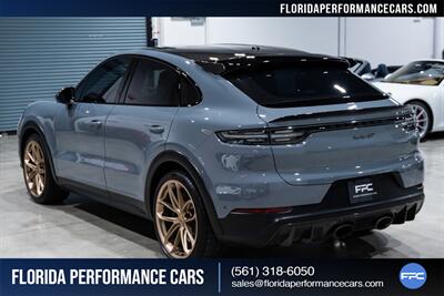 2022 Porsche Cayenne Turbo GT - Photo 4 - Riviera Beach, FL 33407