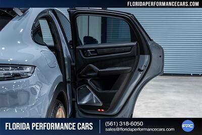 2022 Porsche Cayenne Turbo GT - Photo 31 - Riviera Beach, FL 33407