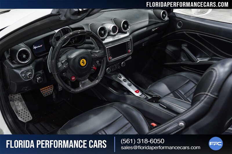 2015 Ferrari California T   - Photo 45 - Riviera Beach, FL 33407