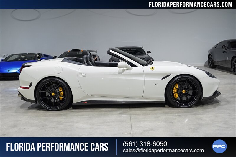 2015 Ferrari California T   - Photo 8 - Riviera Beach, FL 33407