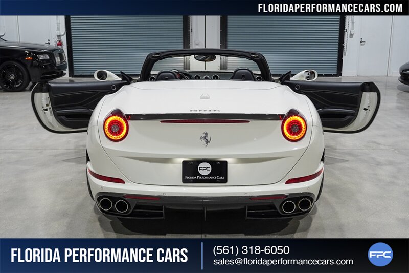 2015 Ferrari California T   - Photo 36 - Riviera Beach, FL 33407