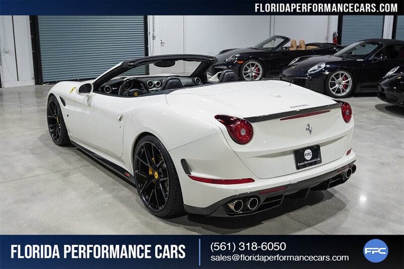 2015 Ferrari California T   - Photo 4 - Riviera Beach, FL 33407