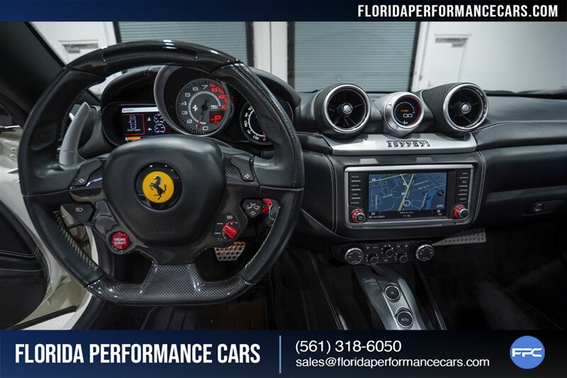 2015 Ferrari California T   - Photo 24 - Riviera Beach, FL 33407