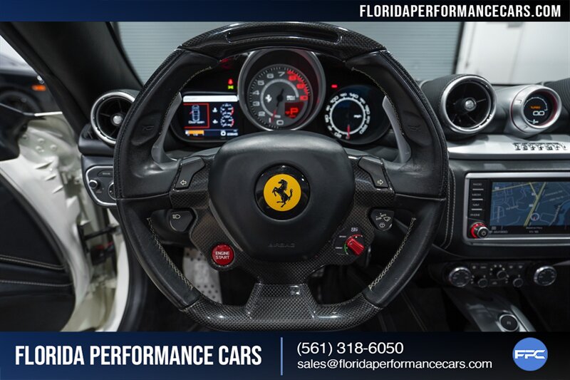 2015 Ferrari California T   - Photo 18 - Riviera Beach, FL 33407