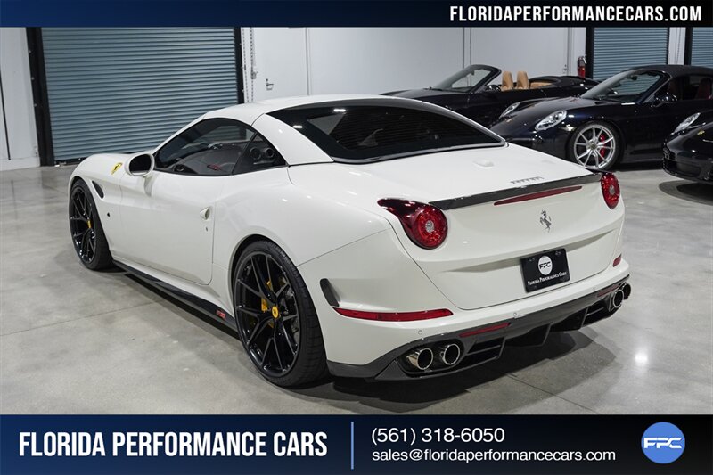 2015 Ferrari California T   - Photo 15 - Riviera Beach, FL 33407