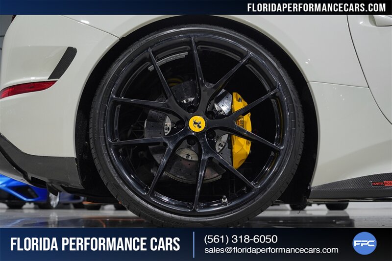 2015 Ferrari California T   - Photo 10 - Riviera Beach, FL 33407