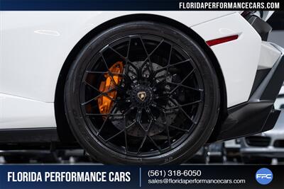 2022 Lamborghini Huracan STO - Photo 13 - Riviera Beach, FL 33407