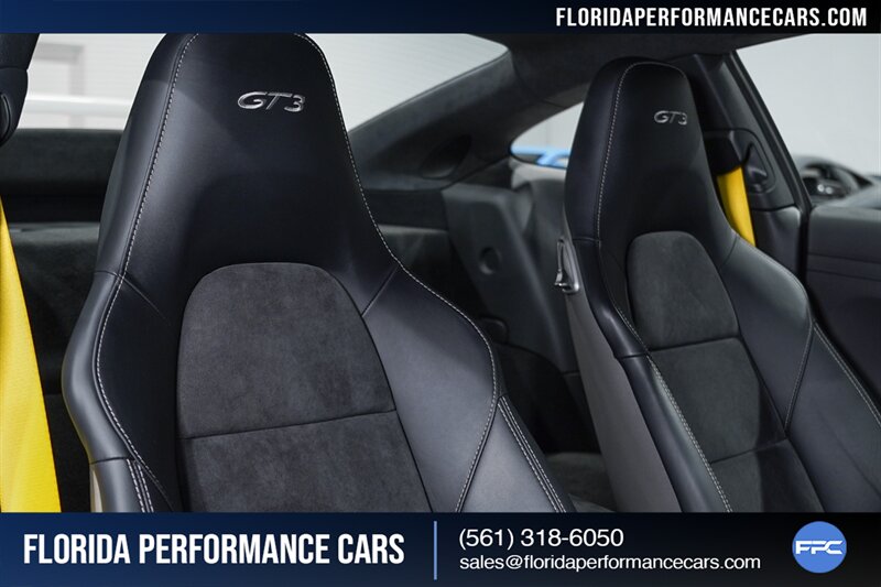 2015 Porsche 911 GT3   - Photo 58 - Riviera Beach, FL 33407