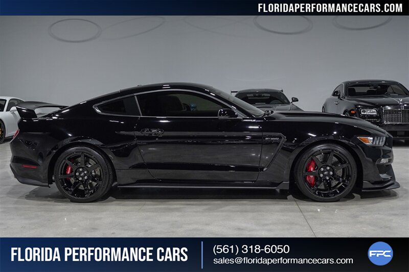 2018 Ford Mustang Shelby GT350R   - Photo 7 - Riviera Beach, FL 33407