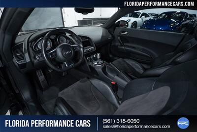 2012 Audi R8 4.2 quattro   - Photo 18 - Riviera Beach, FL 33407