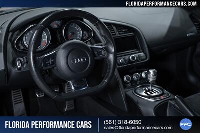 2012 Audi R8 4.2 quattro   - Photo 41 - Riviera Beach, FL 33407