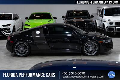 2012 Audi R8 4.2 quattro   - Photo 7 - Riviera Beach, FL 33407
