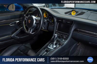 2015 Porsche 911 Turbo S   - Photo 33 - Riviera Beach, FL 33407