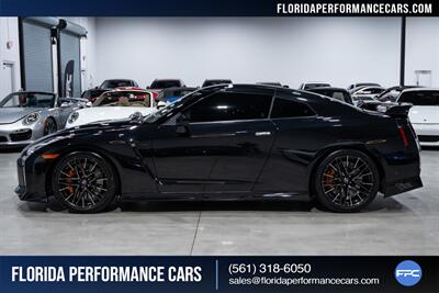 2021 Nissan GT-R Premium   - Photo 3 - Riviera Beach, FL 33407