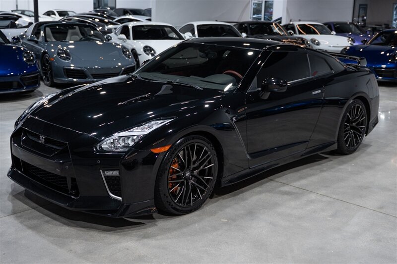 2021 Nissan GT-R Premium  
