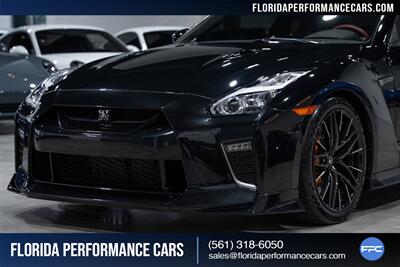 2021 Nissan GT-R Premium   - Photo 62 - Riviera Beach, FL 33407