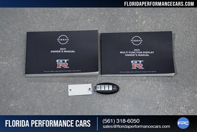 2021 Nissan GT-R Premium   - Photo 26 - Riviera Beach, FL 33407