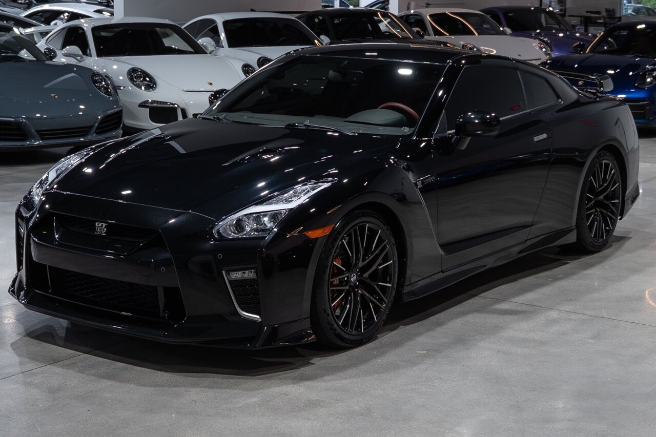 2021 Nissan GT-R Premium   - Photo 1 - Riviera Beach, FL 33407