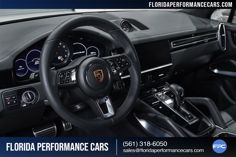 2022 Porsche Cayenne Turbo   - Photo 53 - Riviera Beach, FL 33407