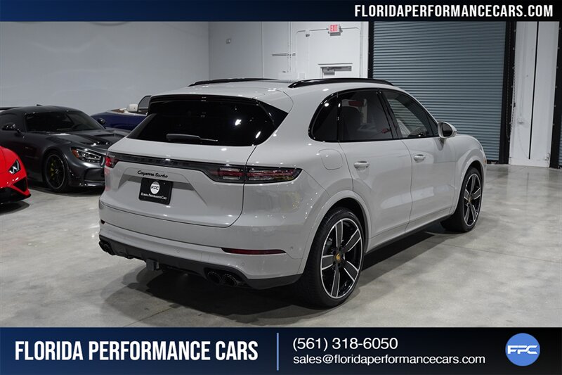 2022 Porsche Cayenne Turbo   - Photo 6 - Riviera Beach, FL 33407