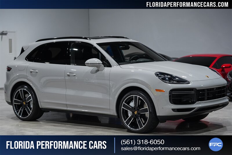 2022 Porsche Cayenne Turbo   - Photo 15 - Riviera Beach, FL 33407