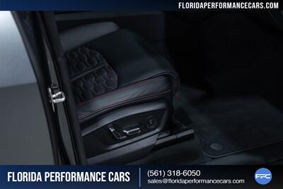 2022 Audi RS Q8 4.0T quattro - Photo 38 - Riviera Beach, FL 33407