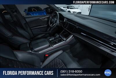 2022 Audi RS Q8 4.0T quattro - Photo 36 - Riviera Beach, FL 33407
