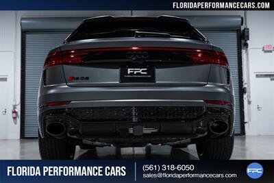 2022 Audi RS Q8 4.0T quattro - Photo 70 - Riviera Beach, FL 33407